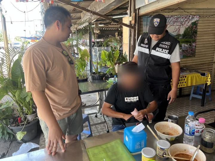 长相疑似中国人！泰国警方逮捕一名非法入境电诈男！
